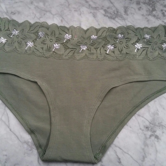 **SOLD** - Picture 3 of 4